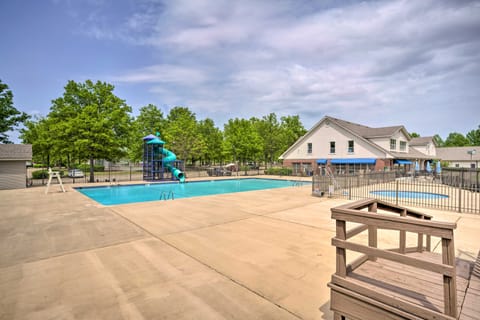 Lovely Marion Retreat w/ Community Amenities! Condominio in Marion