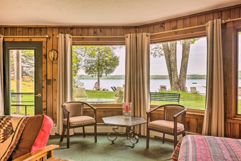 Rustic-Chic Lake Glen Studio: 4 Mi to Beach! Apartment in Glen Lake