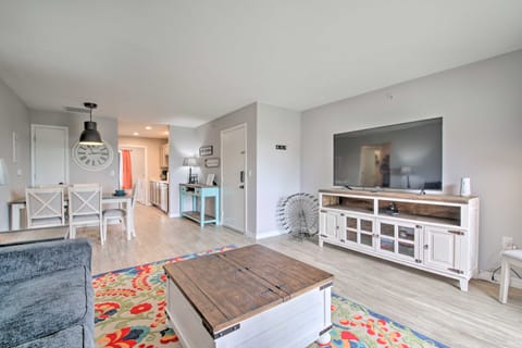 2 Mi to Branson Strip: Family Home w/ Board Games Apartment in Branson