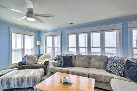 Oceanfront Retreat w/ Holden Beach Access! House in Holden Beach