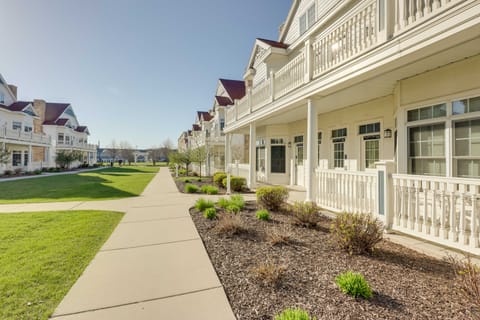 'Beautiful Day Getaway' - Lake Michigan Views Apartment in Sheboygan