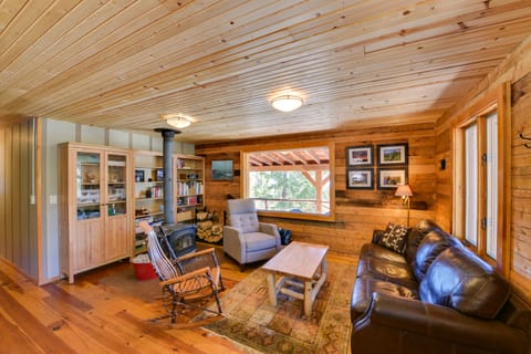 Idyllic Twin Lakes Escape w/ Views of the Lakes House in Colorado