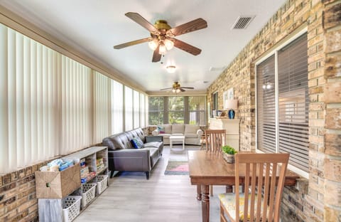 Spring Hill Retreat w/ Heated Pool & 4-in-1 Grill House in Spring Hill