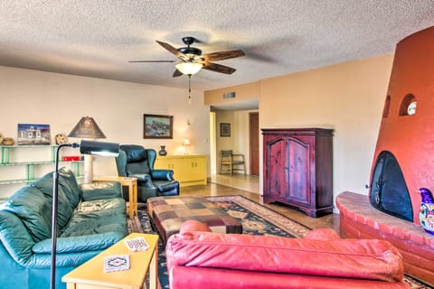 Green Valley Abode w/ Pool Access & Mtn Views Apartment in Sahuarita