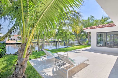 Luxe Wilton Manors Home w/ Private Boat Dock House in Wilton Manors