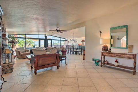 Tucson Oasis 'La Casa de las Palmas' w/ Pool! Haus in Catalina Foothills