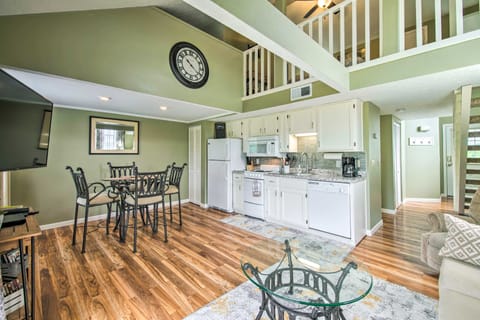 Branson Escape: 9 Mi to Silver Dollar City! Apartment in Branson