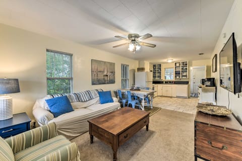 Sunny Panama City Bungalow w/ Beach Gear & 2 Bikes Cottage in Highway 30A Florida Beach