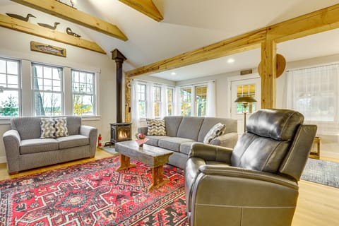 Fireplace, Hiking Trails: Cozy New London Cottage Cottage in New London