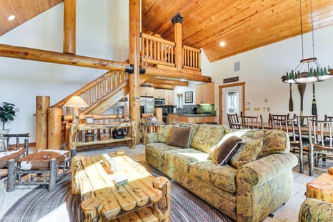 2 Cabins: Group & Family Getaway in Arnold! House in Arnold