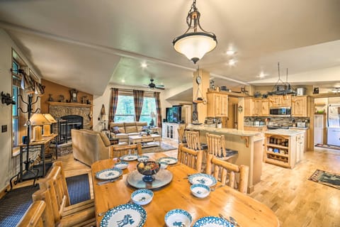 'Moose Lodge' Cabin w/ Entertainment Gazebo! Maison in Baring