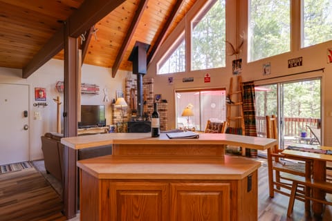 Serene High Sierra Cabin in Twain Harte w/ Grill! House in Mi Wuk Village