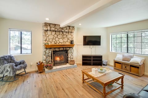 All-Season Crestline Escape - 2 Mi to Lake! House in Crestline