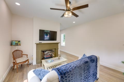 Historic Madison Retreat - 1 Mi to Ohio River Cottage in Indiana