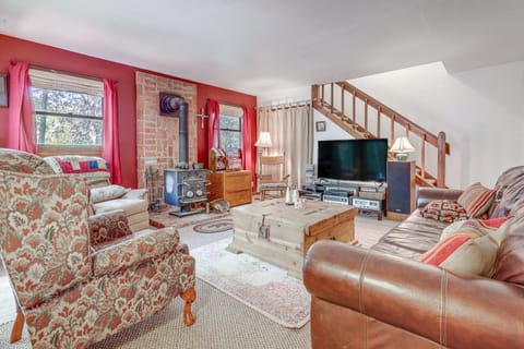 Cozy Creekside Cabin in La Veta: Hike & Fish! House in Colorado