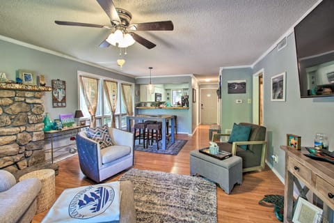 Mount Ida Condo w/ Balcony + Resort Amenities Apartment in Lake Ouachita