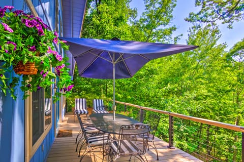 Game Room & Mtn Views: Lake Lure Retreat! House in Lake Lure