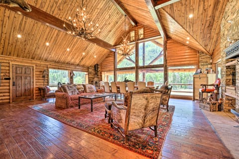 ‘Fish Creek Ranch’ in Dolores: Hot Tub & Game Room House in Colorado