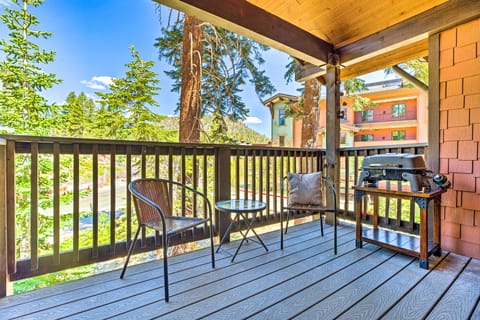 Luxe, Modern Mtn Masterpiece at the Village! Condo in Mammoth Lakes
