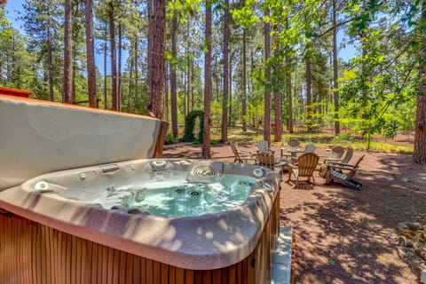 Hot Tub & Game Room: All-Season Pinetop Cabin House in Pinetop-Lakeside