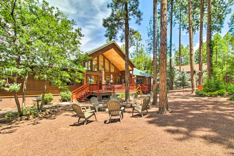 Upscale Pinetop Cabin w/ Game Room & Fire Pit House in Pinetop-Lakeside