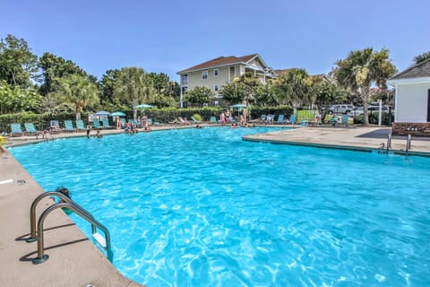 North Myrtle Beach Home - Golf & Beach Nearby Apartment in North Myrtle Beach