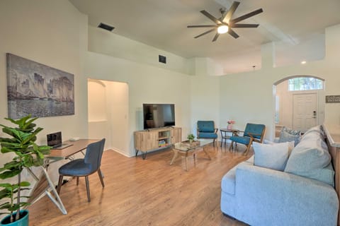 Sunny Brandon Getaway w/ Game Room & Fire Pit House in Brandon