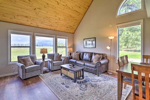 Peaceful Pagosa Springs Escape ~ 2 Mi to Lake Apartment in Pagosa Springs