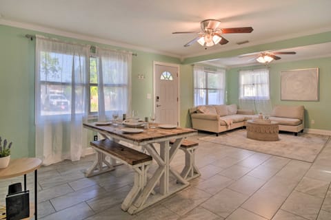 Family-Friendly, Pastel Gem w/ Private Pool! House in Pinellas Park