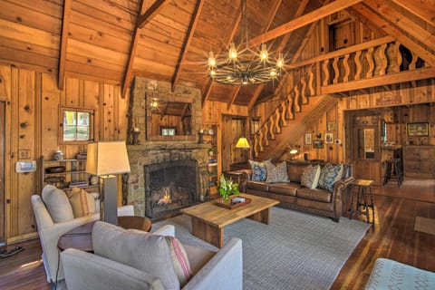 Vintage Lake Arrowhead Cabin - Walk to Lake! House in Lake Arrowhead