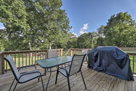 Pet-Friendly Home: Steps to Old Hickory Lake! Casa in Mount Juliet
