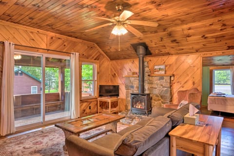 Rustic Cabin Retreat w/ Rangeley Lake Access! House in Rangeley Lake