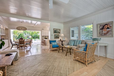 Upscale Kailua Getaway: Steps to Swim Beach! House in Kailua