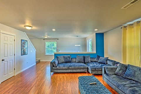 Spacious Washington Gem ~ 2 Mi to Tacoma Dome House in Tacoma