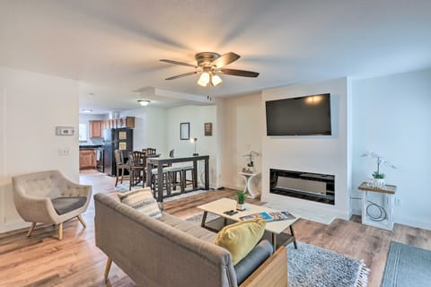 Welcoming Ohio Getaway < 9 Mi to Dtwn Toldeo! Condo in Maumee