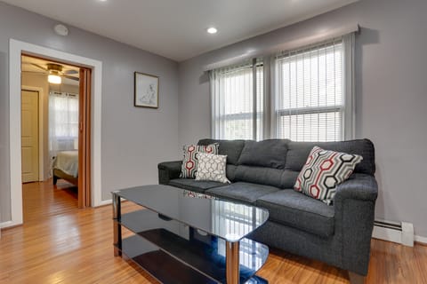 Cozy Condo ~ 11 Mi to Manhattan, Pets Welcome Apartment in Teaneck