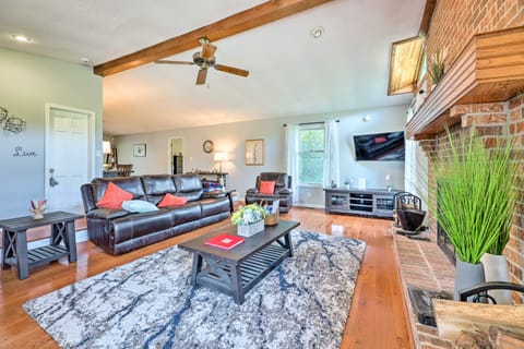 Family-Friendly Brookville Home w/ Hot Tub! House in Indiana