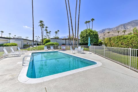 Furnished Patio + Pool Access: Palm Springs Condo Apartment in Palm Springs