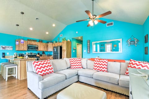 Colorful Freeport Beach Home: 1/2 Mi to Shore House in Surfside Beach