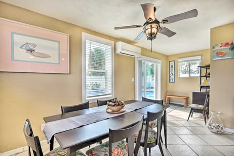 Ormond Beach Retreat: Walk to Shore & Shops! Casa in Daytona Beach