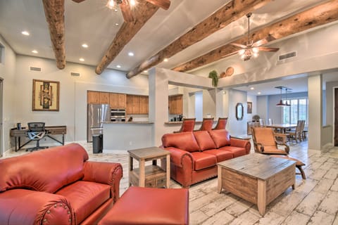 Private Luxury Home: Butte View & Heated Pool Maison in New River
