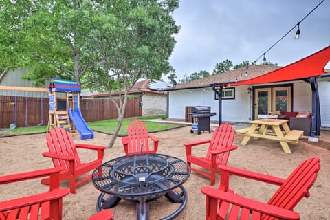 San Antonio Family Home w/ Game Room & Fire Pit! House in San Antonio