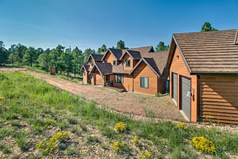 Luxe Heber Cabin w/ Deck, Near National Forests! House in Heber-Overgaard