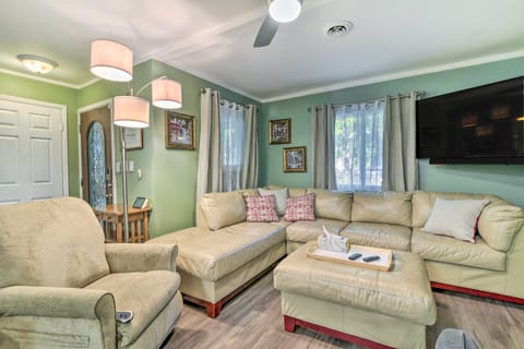 Pet-Friendly Taylor Home w/ Backyard Oasis! House in Detroit