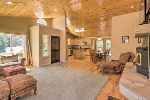 Large Frazier Park Home in Pine Mountain Club House in Pine Mountain Club