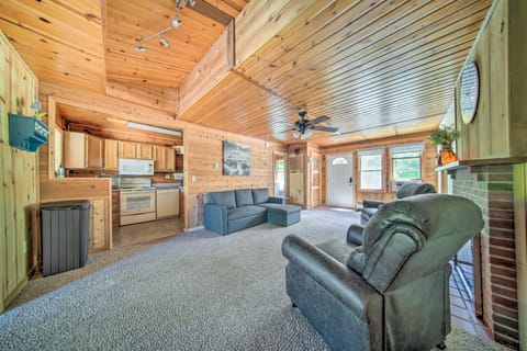 NEW! Lakefront Burton Home w/ Deck, Grill + Views! Cottage in Newbury Township