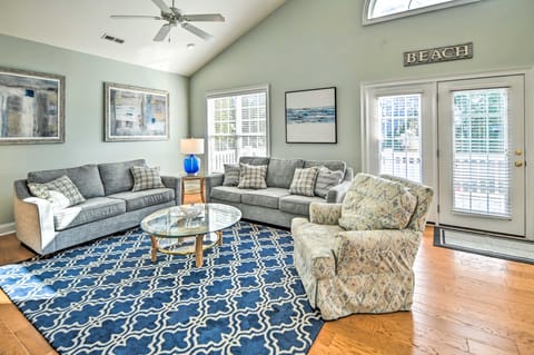Murrells Inlet Escape w/ Private Pool + Grill House in Surfside Beach