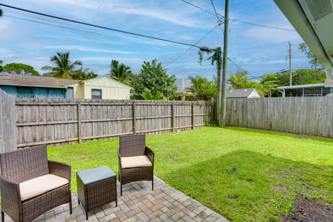 Pet-Friendly Jupiter Townhome, 6 Mi to Beaches! Apartment in Jupiter