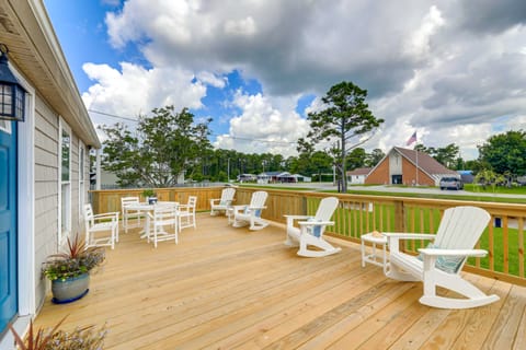 'The Willowberry House' with Deck & Grill! House in Harkers Island