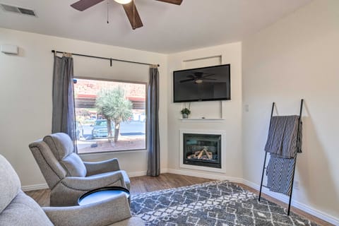 Updated Townhome w/ Patio & Red Rock Views! Apartment in Kanab